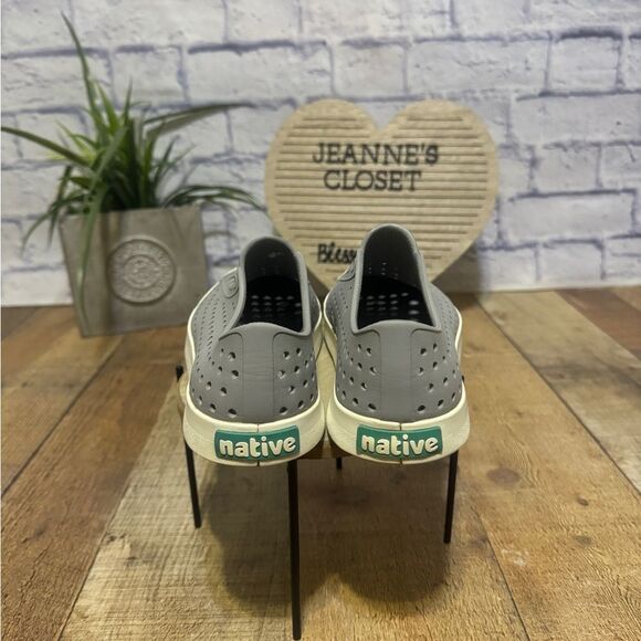 Native Jefferson  Slip-On Light-Weight Pigeon Grey/Shell White M 6 W 8 - Picture 7 of 11